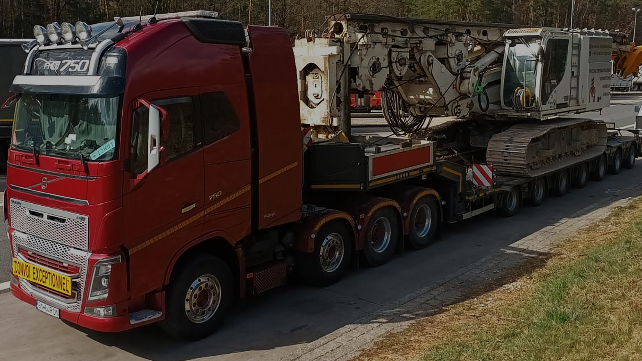 Ikar Sistem Logistic | Transport intern | Transport international | Firma de transport marfa international | Firma de transport intern si international | Comisionar vamal | Garantare vamala | Comisionar in vama | Servicii de comisionare vamala